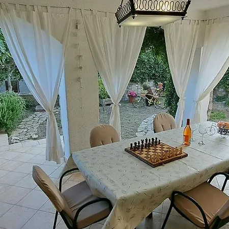 Stone House With Garden Laganini *