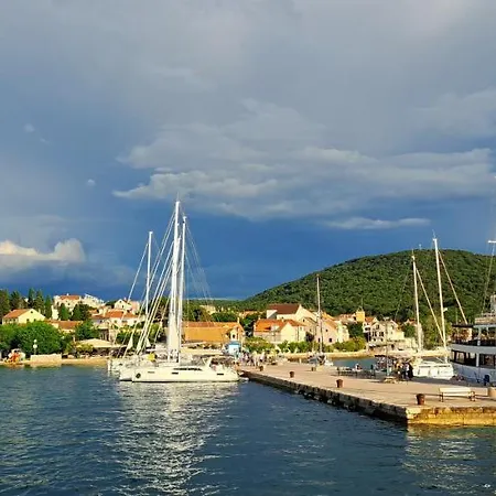 Ferienhaus Stone House With Garden Laganini Zlarin