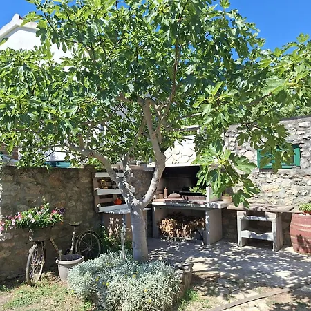 Stone House With Garden Laganini 兹拉林