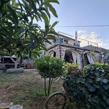 Stone House With Garden Laganini * Zlarin