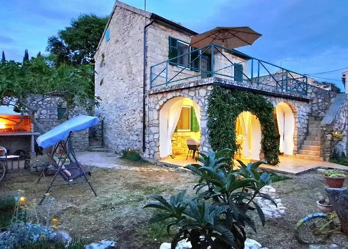 Stone House With Garden Laganini * Zlarin