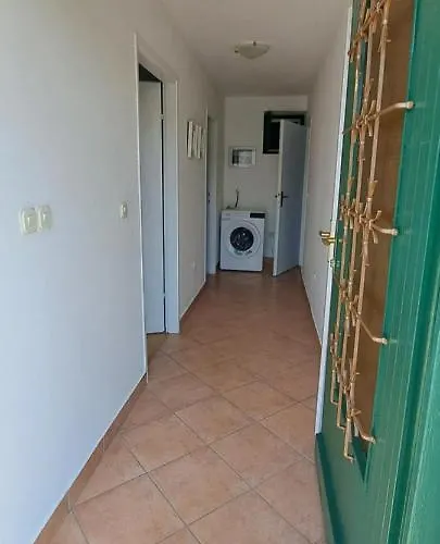 Hébergement de vacances Stone House With Garden Laganini *