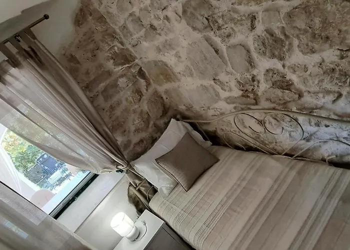 Stone House With Garden Laganini Zlarin